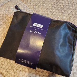 TUMI travel amenity kit 2023 first class delta brand new sealed soft case